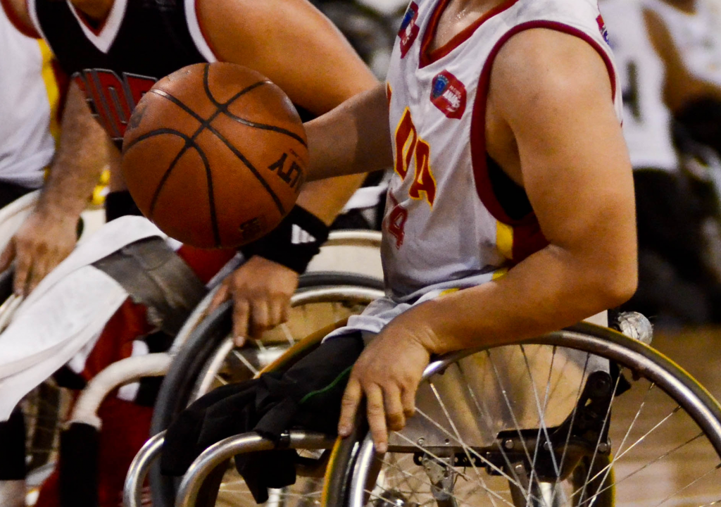 basquete para cadeirantes